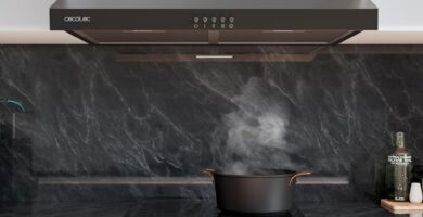 Campana Extractora Cecotec instalada en una cocina